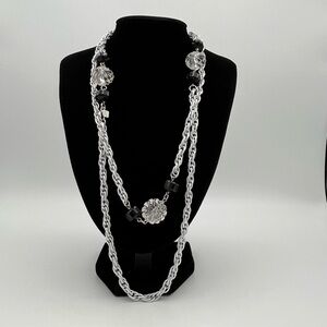 VINTAGE Sarah Coventry "Jet Ice" Statement Neck, Silver & Black Women's Necklace